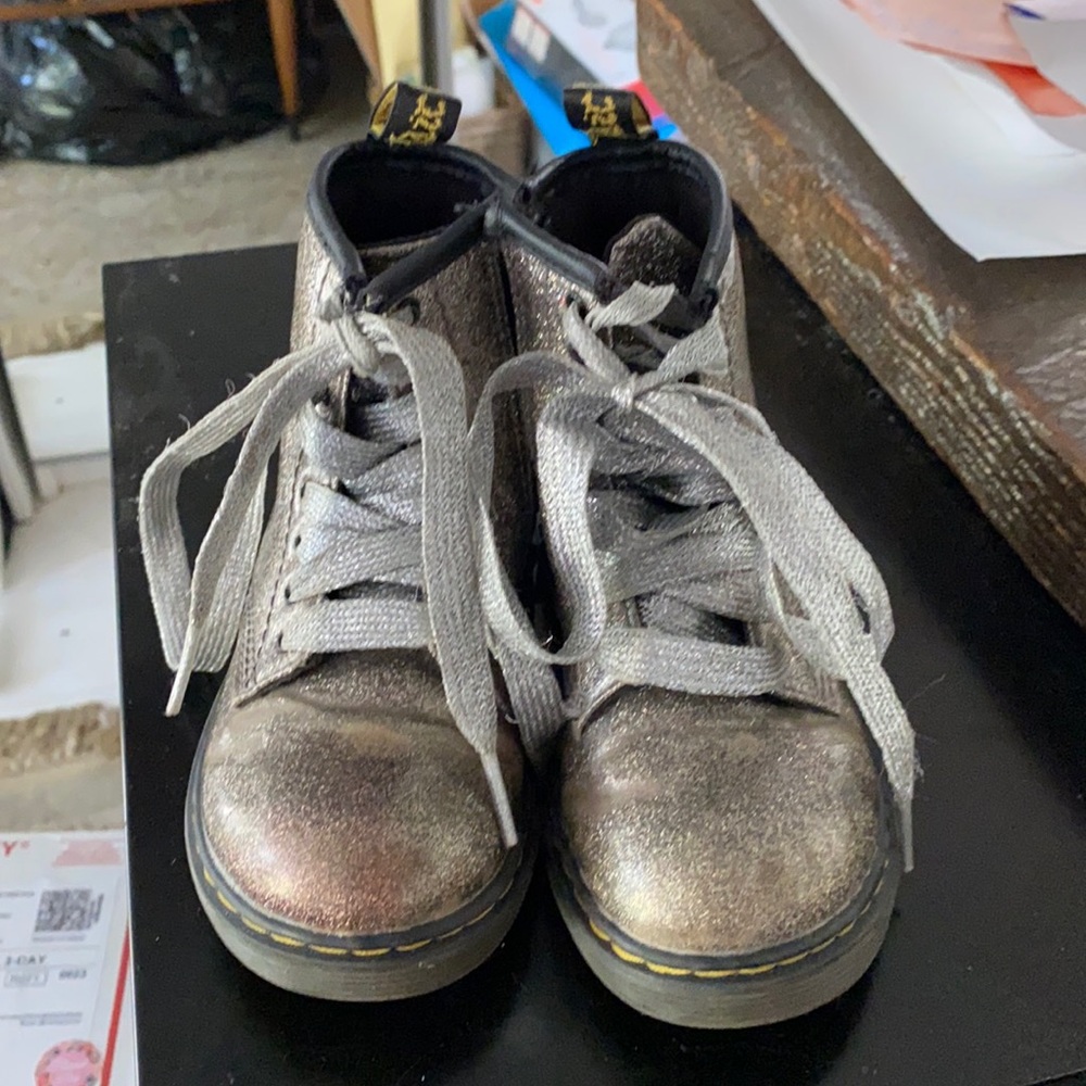 Dr. Martens silver glitter lace up boots. Kids Size 10